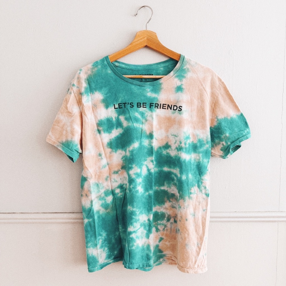 CHEMISTRY > Let’s Be Friends Tee